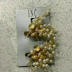 Gold colored Barrette with pearl like beads